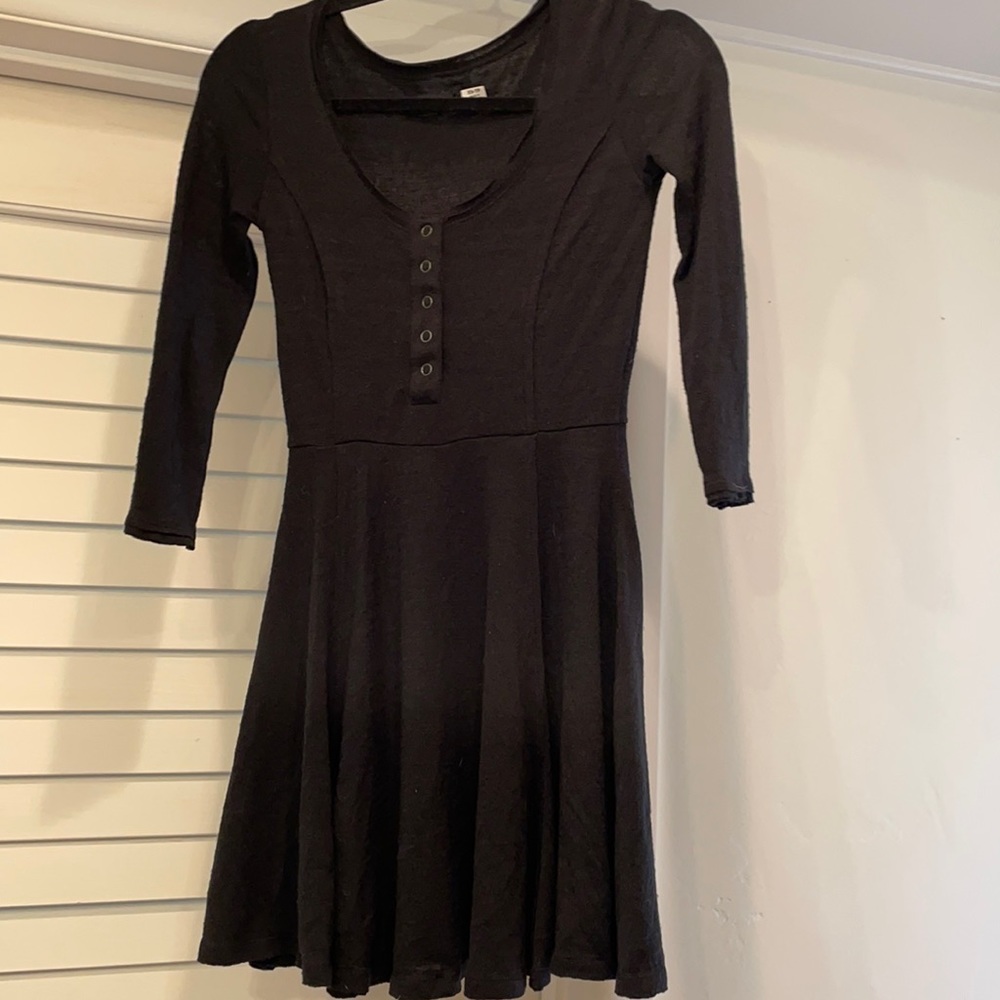 3/$10 BDG black Henley dress